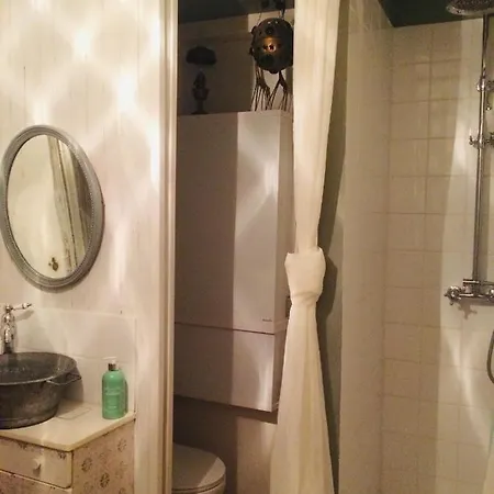 Homestay Sauveurs De Reves 2 Independantes Et Un F2 Prive Dans Un Particulier Sauve