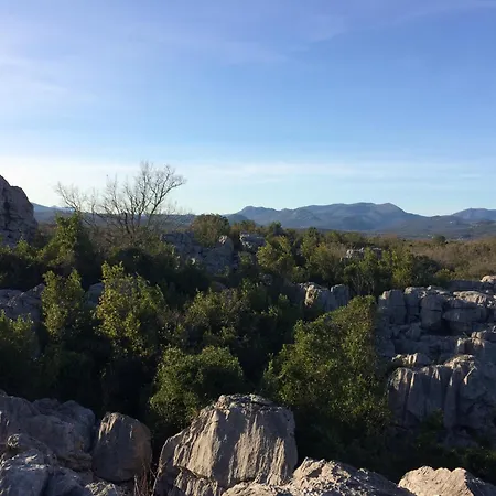 Privatunterkunft Sauveurs De Reves 2 Independantes Et Un F2 Prive Dans Un Particulier Sauve